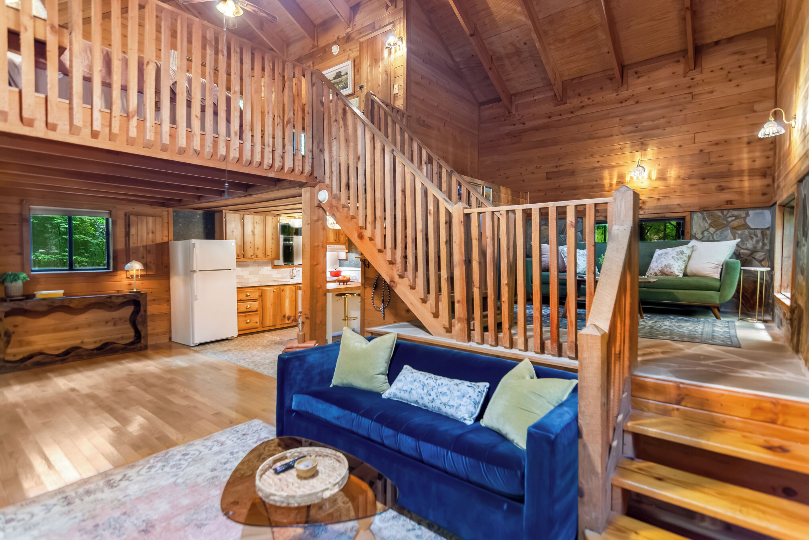 Una Smart TV, una chimenea