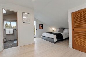 House, 3 Bedrooms, Non Smoking | 3 bedrooms, free WiFi - Joyful Kirkland Home, Near Beach, Hot Tub & AC (Kirkland)