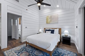 3 chambres, fer et planche à repasser, lit parapluie, Wi-Fi gratuit