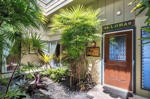 Property grounds - Hale Haku Home- Unbelievable Ocean Views! (Kailua-Kona)