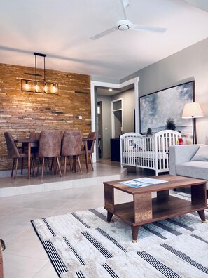 TV connectée, écrans d'ordinateur, imprimantes