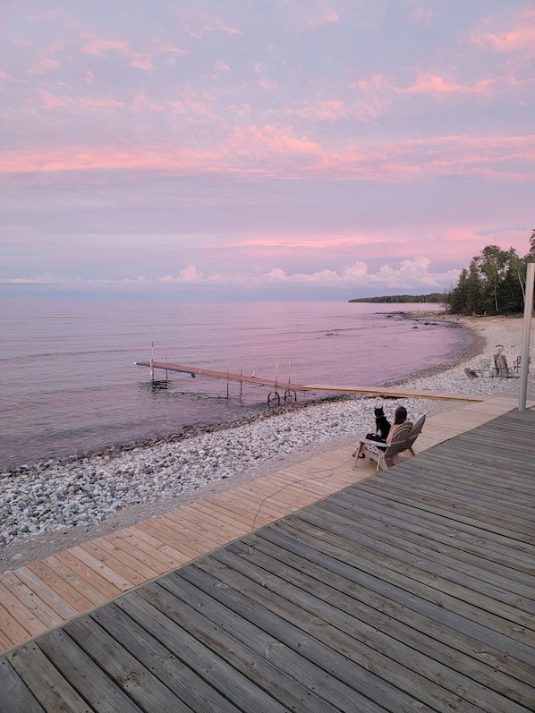 Beach nearby, sun-loungers