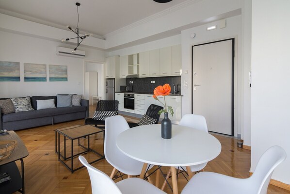 Apartment | 1 bedroom - Sunny Paradise in the Heart of Athens (Athens)