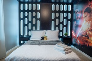 House - Fun and Relax 10 Bed Home Pool Themed Rooms (Clermont)