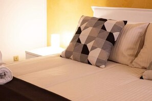1 bedroom, WiFi, bed sheets - Eagle Dwelling (Verona)