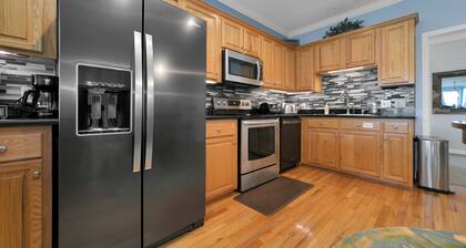 NEW LISTING Delightful 3-bedroom condo in Lake Toxaway with stunning views