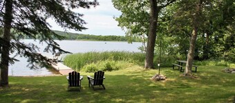 Sunset Haven in tranquil Remer with AC, WiFi. Enjoy a peaceful getaway!