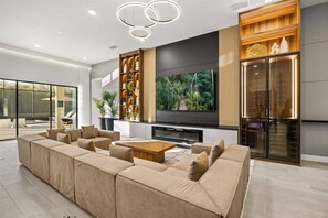 Interior - 15 BD/ 16.5 BA/ Sonoma Resort (4061 SB) (Kissimmee)