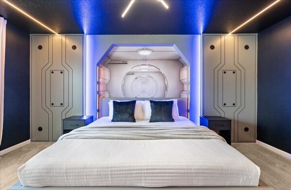 4 bedrooms, iron/ironing board, WiFi, bed sheets