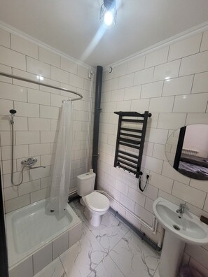 Luxury Triple Room, Non Smoking, Mountain View | Bathroom | Shower, hair dryer, slippers, towels - Antares (Shemonaikha)