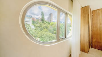 Minibar, in-room safe, desk, soundproofing