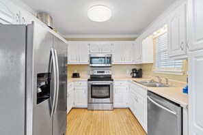 House, Multiple Beds (Lazy Dayz) | Private kitchen - Lazy Dayz (Gulf Shores)