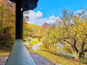 Property grounds - Cozy Riverfront Cabin with Creek Views, Hot Tub, Pool Table, and Fire Pit (Pigeon Forge)