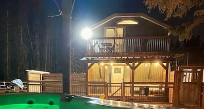 Llama Lookout Suite at Basecamp Ranch, Bragg Creek