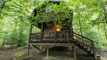 Loft Style Sportsman Cabin 6 Beds | Wi-Fi gratis dan seprai linen