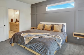 3 Schlafzimmer, Schreibtisch, Bügeleisen/Bügelbrett, WLAN