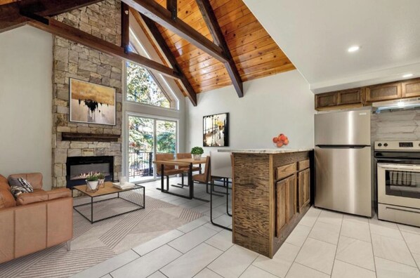 Interior - North Lake Lodges & Villas (Incline Village)