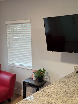 Interior - Perfect Central Last Minute Stay! (Miami)