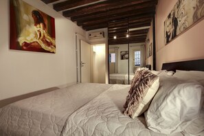 2 habitaciones, wifi gratis y ropa de cama