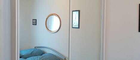 1 bedroom, iron/ironing board, free WiFi