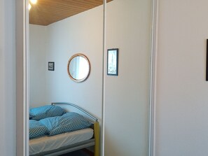 1 chambre, fer et planche à repasser, Wi-Fi gratuit