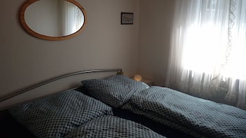 1 dormitorio, tabla de planchar con plancha, wifi gratis