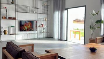 Luxury Villa, Balcony, Desert View | Living area