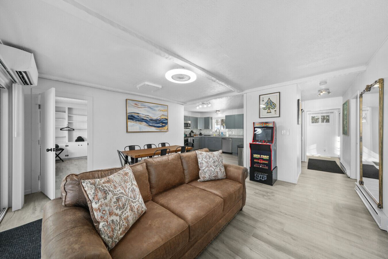 Smart TV, fireplace, video games, table tennis