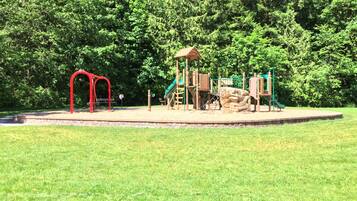 Cabin, 2 Bedrooms, Balcony, Mountain View | Children's area