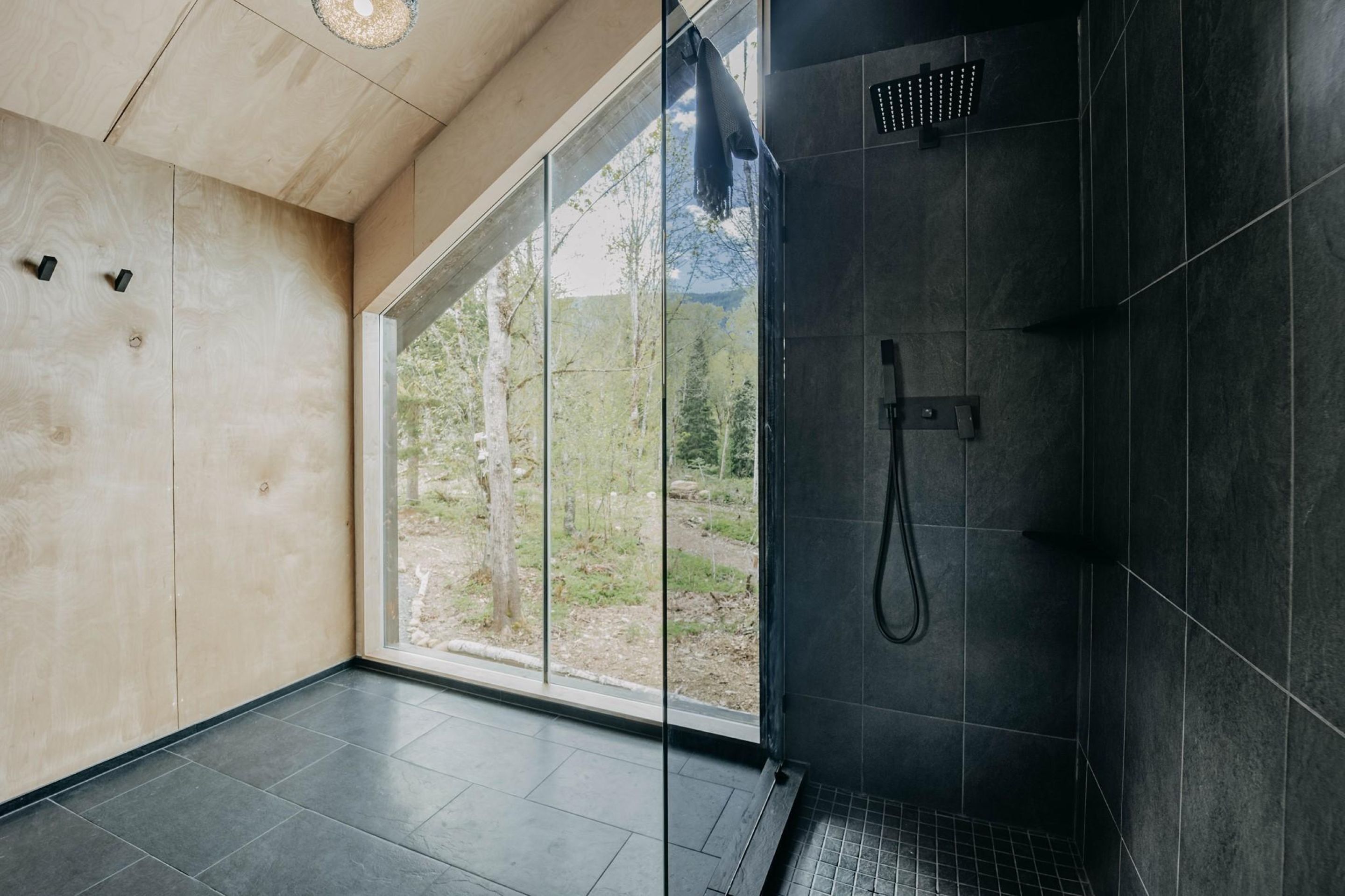 Cabin, 3 Bedrooms, Balcony, Mountain View | Bathroom