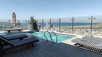 Alberca al aire libre por temporada