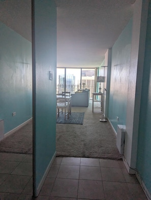 Interior - Furnished 1-bedroom with AC and WiFi in marvelous Denver (Denver)