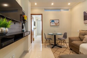 House | 1 bedroom - Cosy in Copacabana 7 Minutes From the Beach Fm211 (Rio de Janeiro)