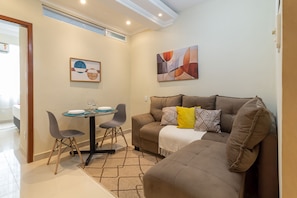 1 bedroom - Cosy in Copacabana 7 Minutes From the Beach Fm211 (Rio de Janeiro)
