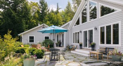 The Mountain House: Luxury Mountain Retreat with Views Hot Tub 2 min to resort