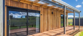 Cozy Cabin with a View - Ohakune Holiday Home