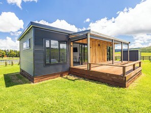 Exterior - Cozy Cabin with a View - Ohakune Holiday Home (Ohakune)