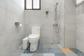 Doppelzimmer, 1 Queen-Bett, Balkon | Badezimmer