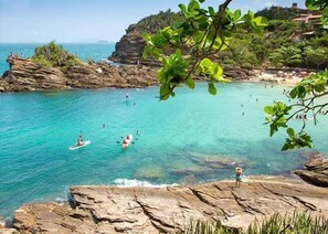 On the beach, white sand, 4 beach bars - Pousada e Restaurante Canto de Geribá (Búzios)
