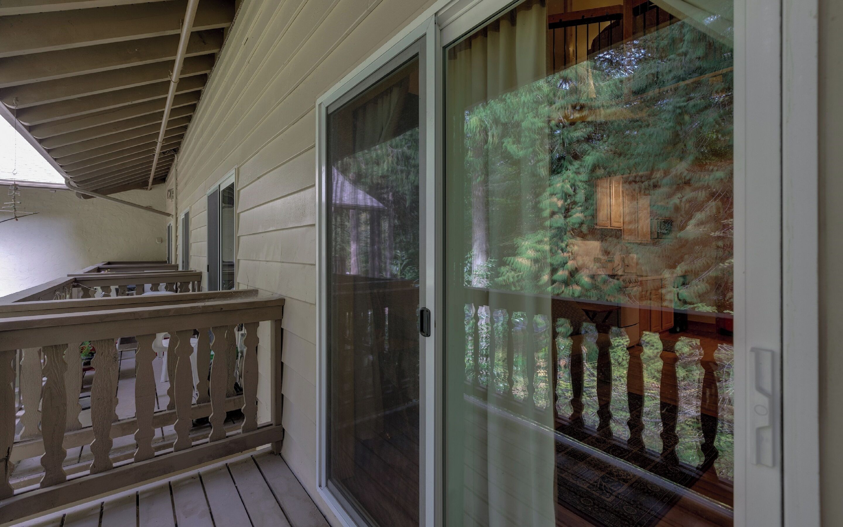 Apartment, 1 Bedroom, Smoking, Fireplace | Exterior detail