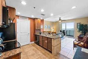 Condo, 1 King Bed with Sofa bed (Sterling Breeze 1903) | Private kitchen