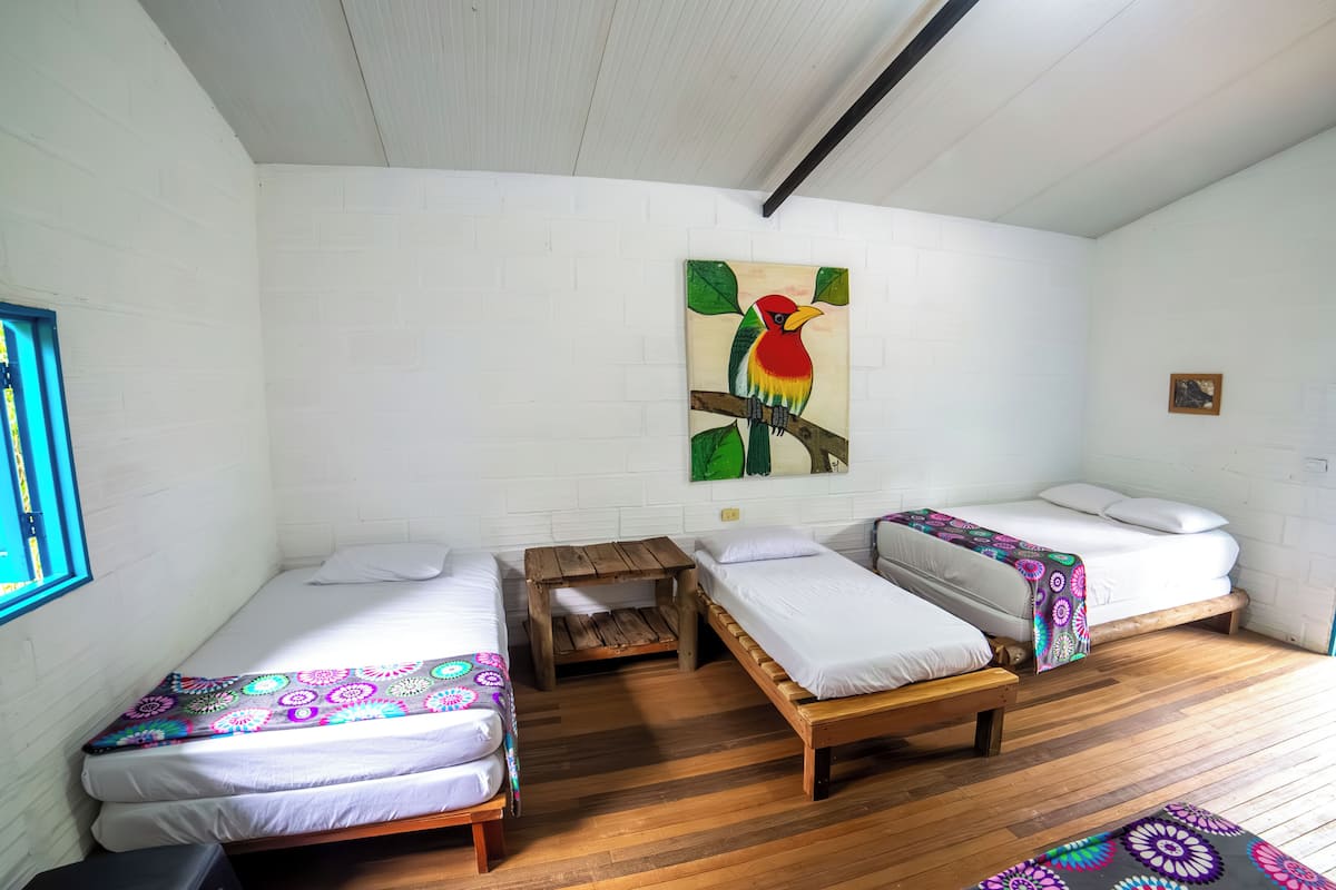 Basic-Ferienhaus, Balkon, Gartenblick | 1 Schlafzimmer, kostenloses WLAN