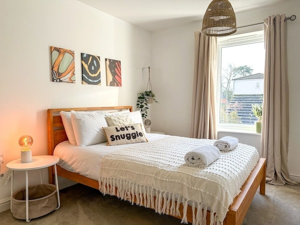 5 chambres, fer et planche à repasser, lit parapluie, Wi-Fi gratuit
