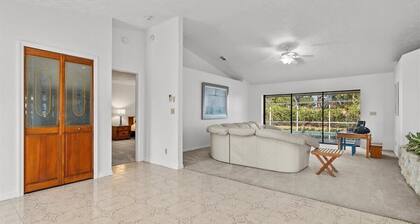 Riverside Retreat: 4BR/3BA with Private Dock and Boat Lift