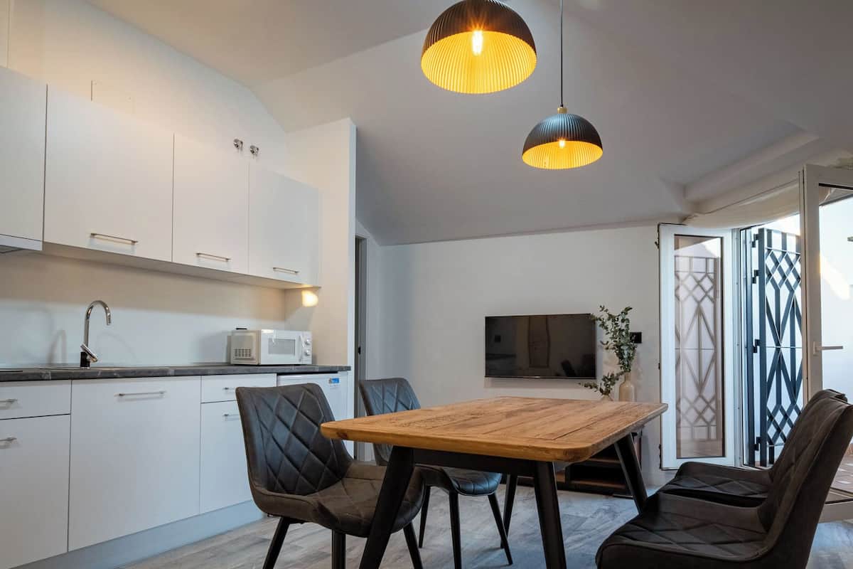 Panoraamahuoneisto, 1 makuuhuone, kaupunkinäköala | Oleskelualue | Älytelevisio, Netflix, suoratoistopalvelut