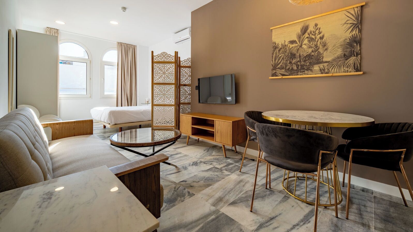 Studio, City View | Living area | 35-inch Smart TV with satellite channels, Netflix, streaming services