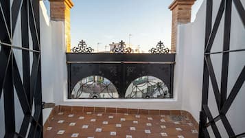 Departamento panorámico, 1 habitación, vista a la ciudad | Terraza o patio