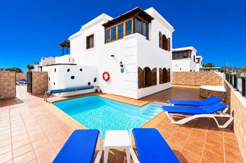 Villa Eugina - Three Bedroom Villa, Sleeps 6
