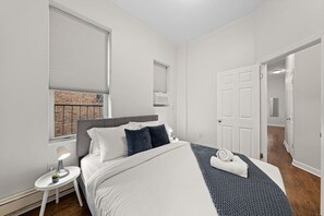 3 bedrooms, desk, iron/ironing board, WiFi