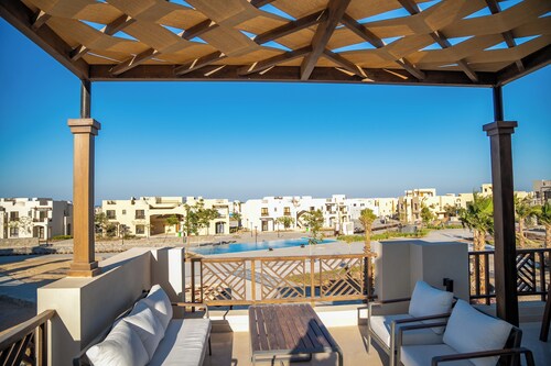 Luxury 4 BR Villa Makadi Heights phase 2